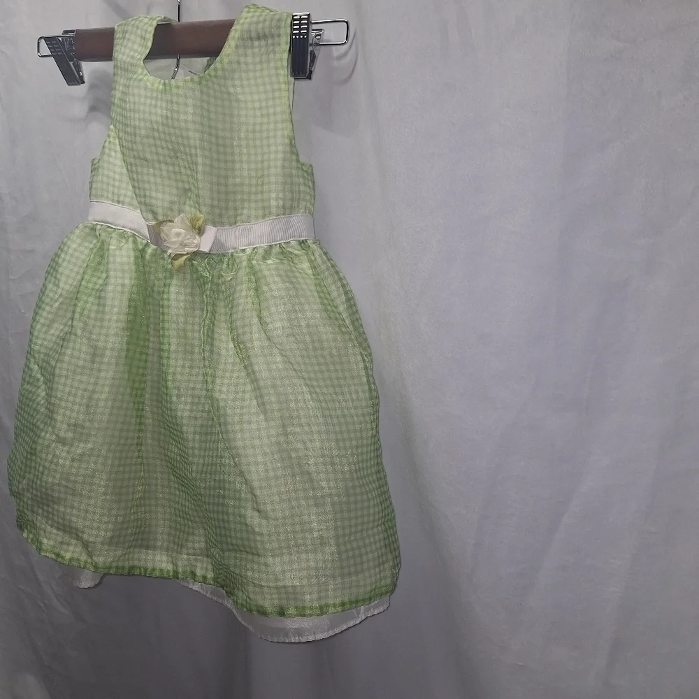 Two dress bundle 3T and 4T